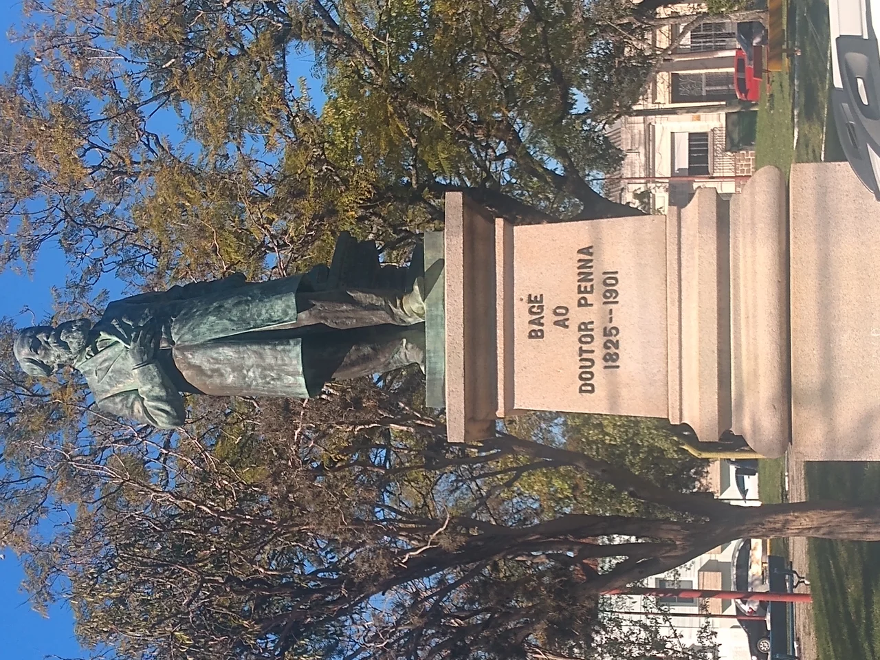 Monumento a Dr. Penna