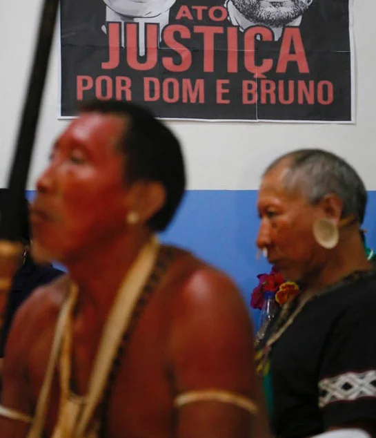 Comissão Temporária sobre a Criminalidade na Região Norte (CTENORTE) formada por parlamentares e representantes de órgãos federais, se reune com lideranças da União dos Povos Indígenas do Vale do Javari (Univaja).
Na parede foto do jornalista britânico Dom Phillips e do indigenista Bruno Pereira.
Foto: Roberto Stuckert Filho/Gab. Senador Humberto Costa