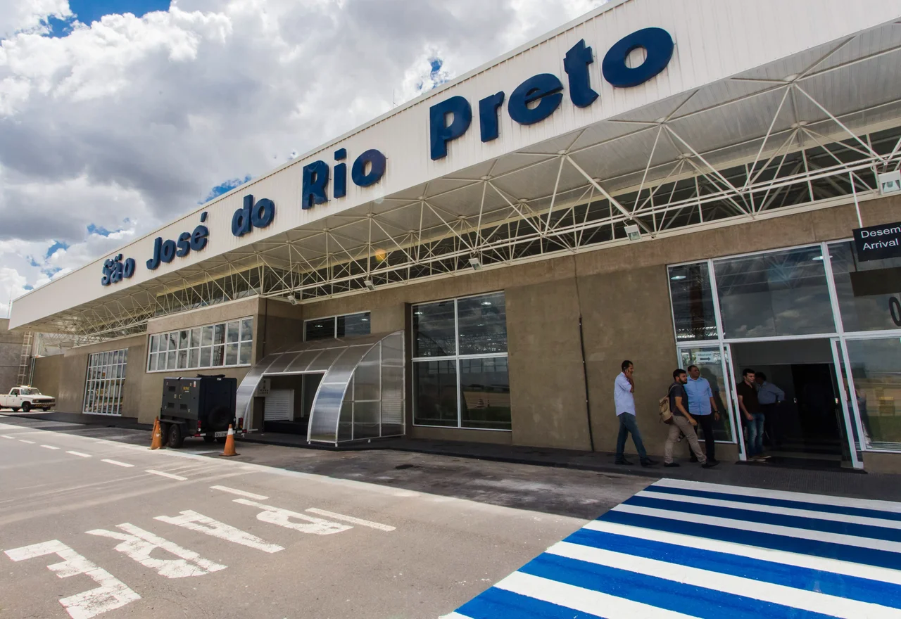 O Governador do Estado de São Paulo, Geraldo Alckmin, participou da  Inauguração da ampliação e reforma do Terminal de Passageiros e do estacionamento do Aeroporto de São José do Rio Preto. Local: São José do Rio Preto/SP. Data: 16/11/2017. Foto: Alexandre Carvalho/A2img