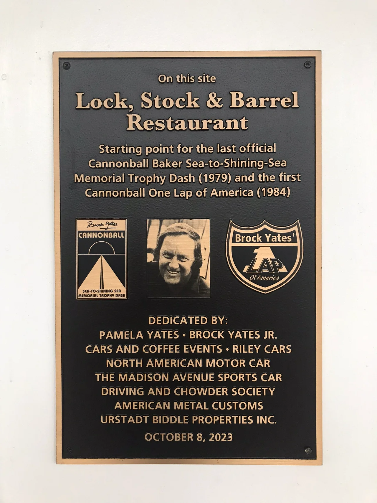 Commemorative plaque on site of former Lock, Stock &amp; Barrel Restaurant