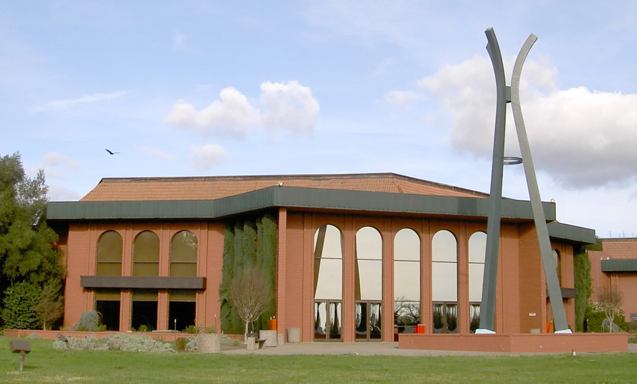 the Wells Fargo Center for the Arts (formerly the Luther Burbank Center) north of Santa Rosa, looking east from