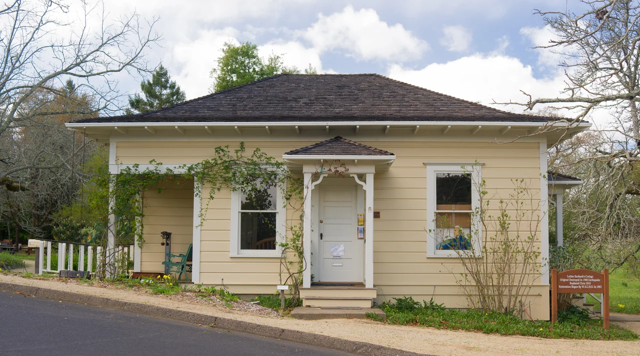 Luther Burbank's cottage (original destroyed in 1906, replaced circa 1910, restored in 1983) at his Gold Ridge Experiment Farm — in Sebastopol, Sonoma County, California.
On the National Register of Historic Places.