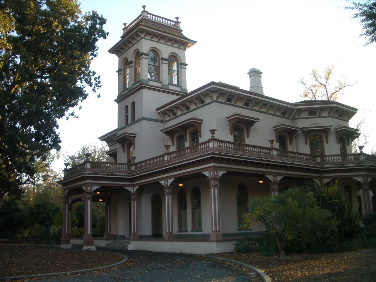 The Bidwell Mansion — in Chico, California.
The entrance facade with porte-cochère, verandas, and tower.
The three story, 26 room Victorian house (completed 1868) became the social and cultural center of the upper Sacramento Valley during the latter 1800s.
Credits
by Michael Favor, 2006.11.14, released under GFDL, late afternoon in autumn --Michaelfavor 00:07, 17 November 2006 (UTC)
Category:Images of Chico