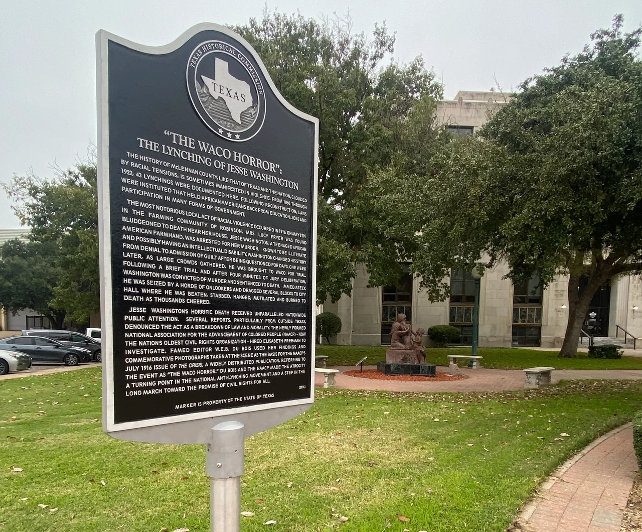 Jesse Washington Lynching Historic Marker
Waco City Hall

Waco, Texas, USA