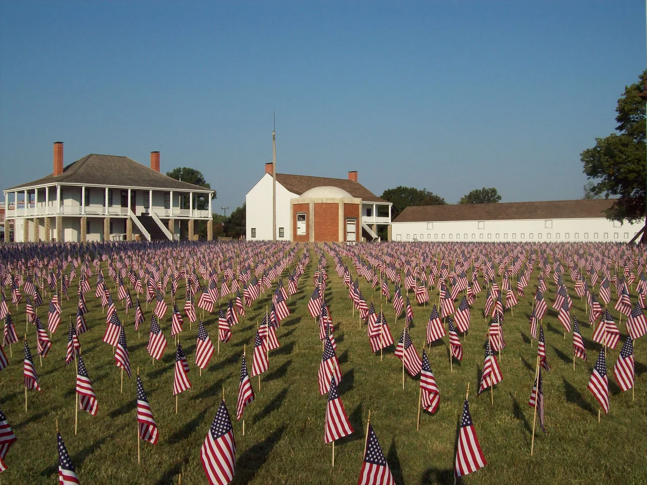 Field of  US  Flags with buildings in back ground
Keywords: flags; sacrifice; Fort Scott NHS