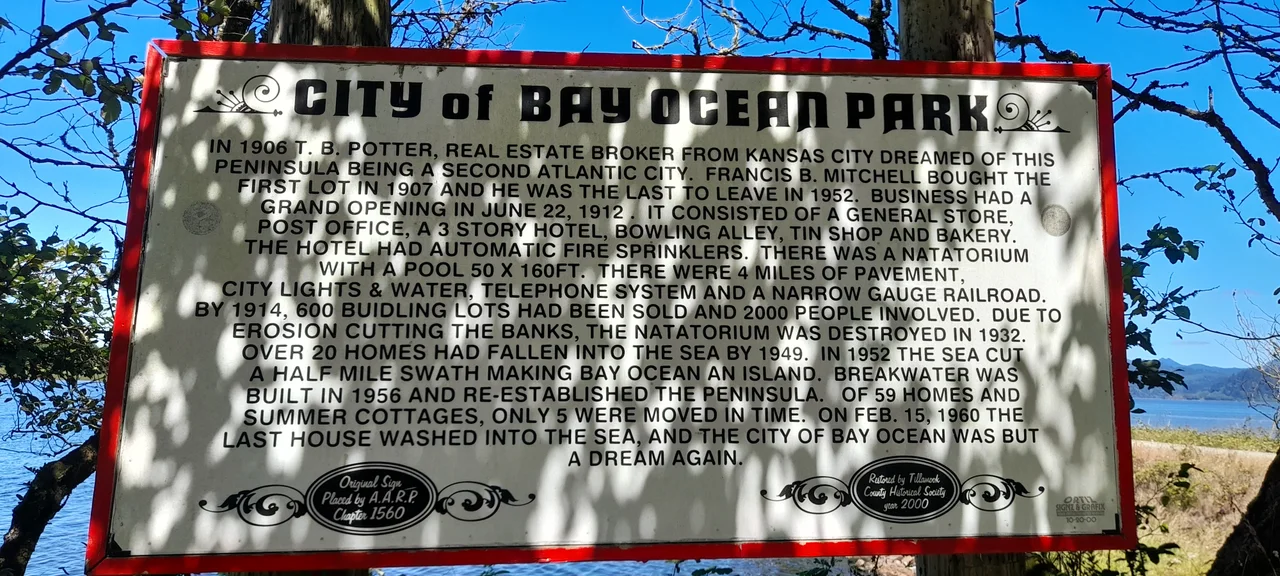 The Bayocean, Oregon peninsula. Barview, Oregon is at the bottom (north) of the picture, with Netarts at the top (south). Tillamook Bay is to the left (west).