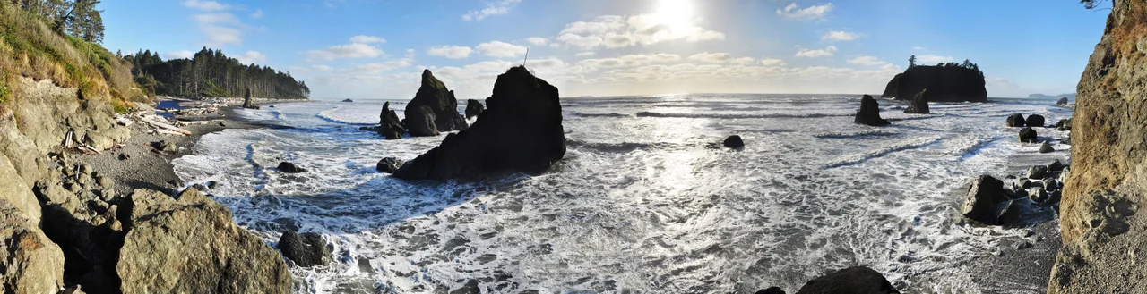 180° panorama from Ruby Beach, Olympic National Park, late in the afternoon of a Sunny September afternoon. Photo by Gregg M. Erickson