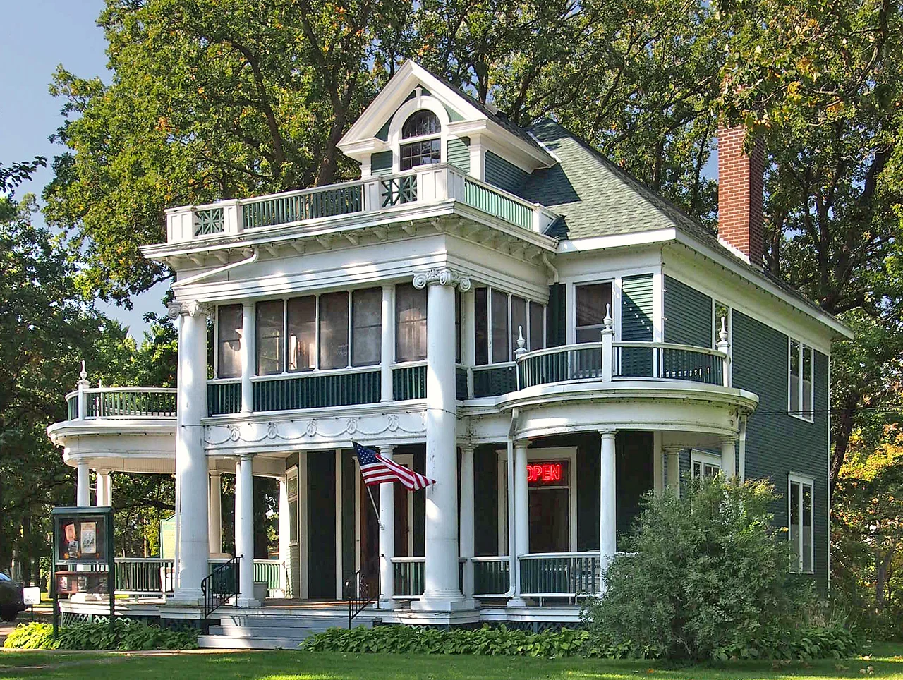 Burton-Rosenmeier House (now the Little Falls Convention and Visitors Bureau), 606 1st St SE, Little Falls, Minnesota, USA.  Viewed from the east.  





This is an image of a place or building that is listed on the National Register of Historic Places in the United States of America. Its reference number is 86000328 (Wikidata).