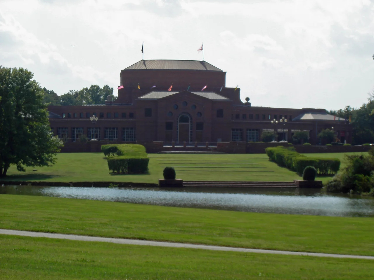 Carolyn_Blount_Theatre in Montgomery, Alabama, home of the w:Alabama Shakespeare Festival