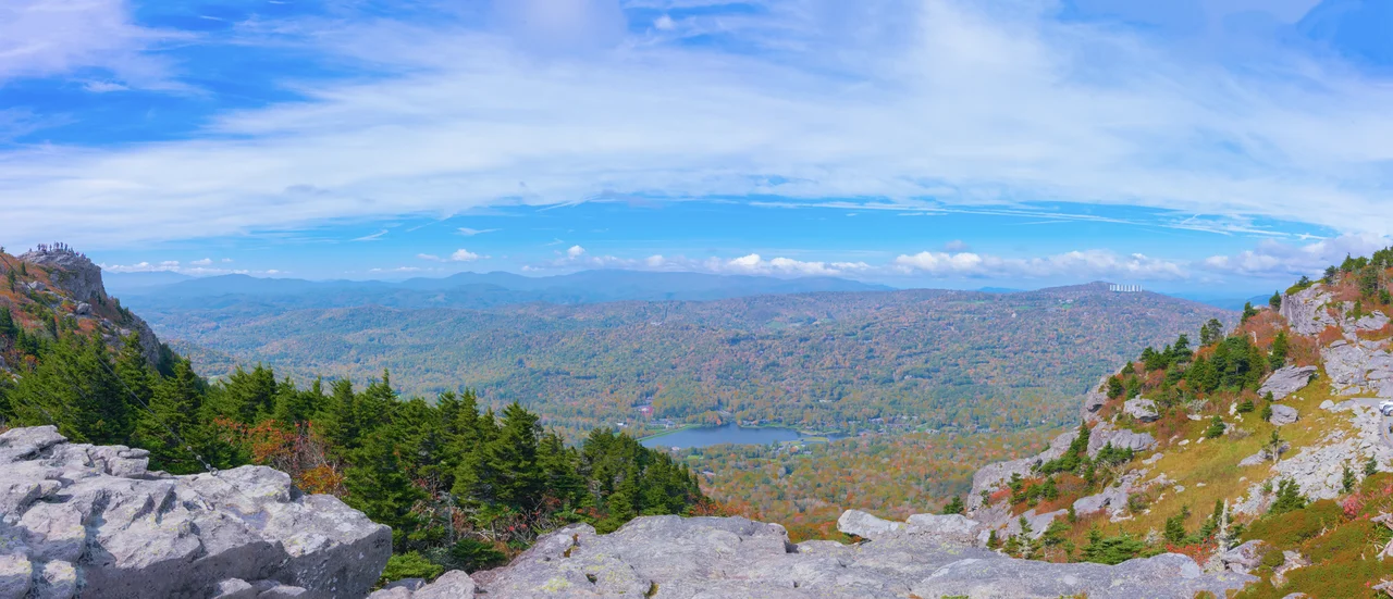 The Mile-High Swinging Bridge at Grandfather Mountain.Photo taken with a Panasonic Lumix DMC-FZ50 in Avery County, NC, USA.