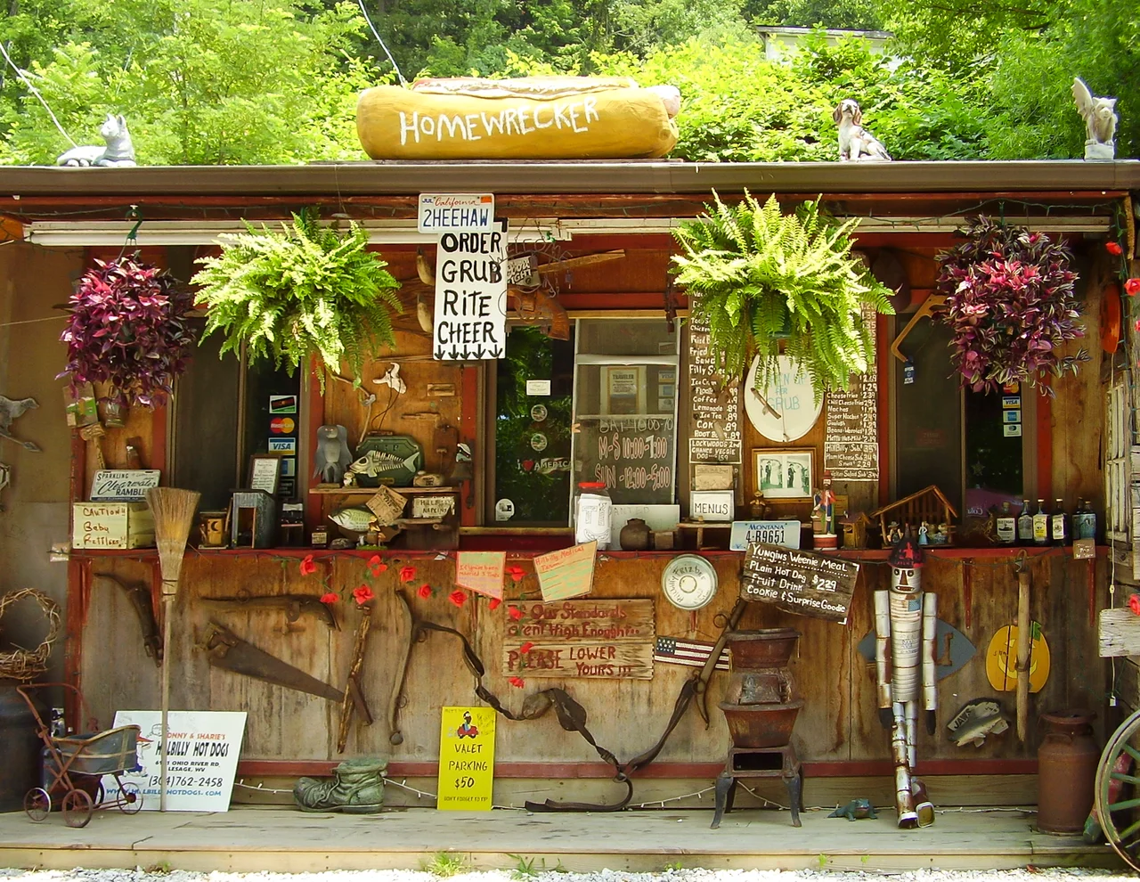 Self-made photo of Hillbilly Hot Dogs, a roadside hot dog stand located on West Virginia State Route 2 north of Huntington, West Virginia. The photo was taken on 8 July 2006.