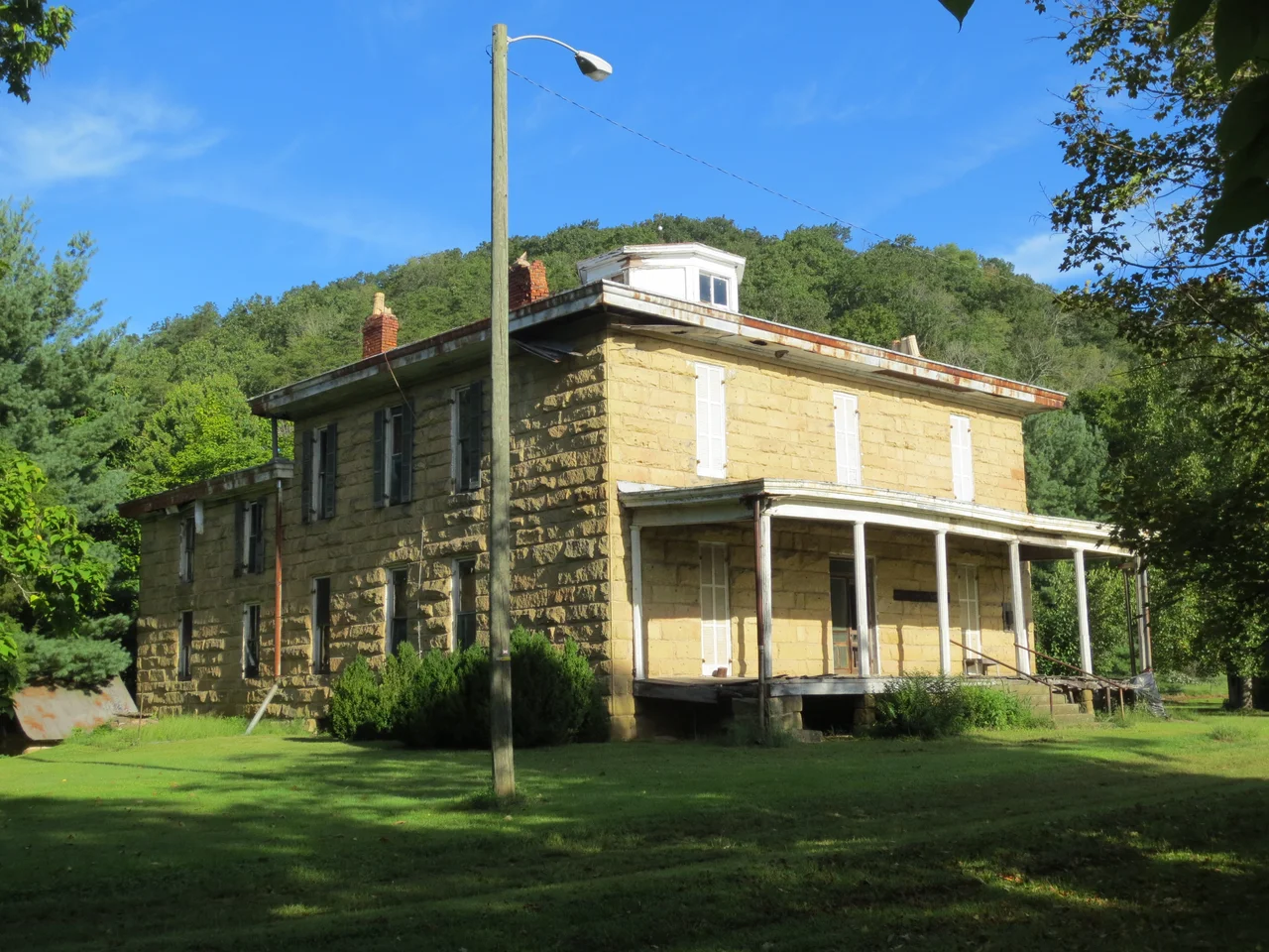 Gen. John McCausland House, U.S. Route 35; also Grape Hill Leon