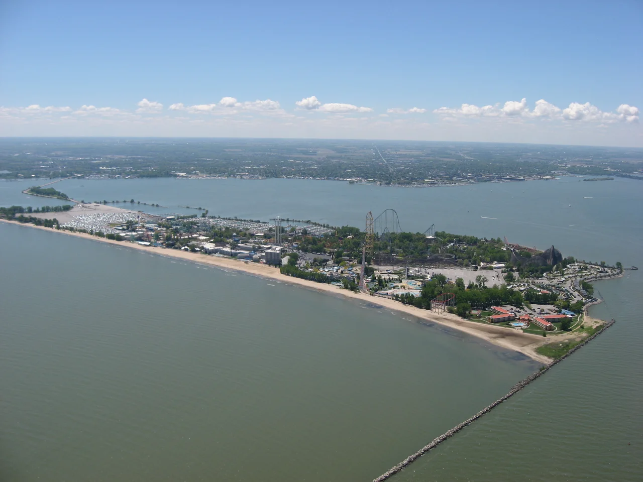 Aerial view of Cedar Point, an amusement park near the city of Sandusky in Erie County, Ohio, United States. Picture taken from a Diamond Eclipse light airplane at an altitude of 1,750 feet MSL and a bearing of approximately 187º.