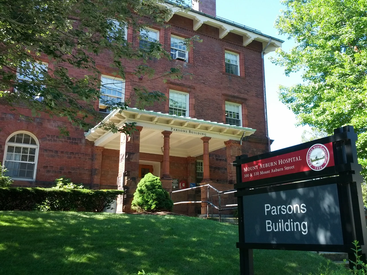 The first building of Mt. Auburn Hospital, the Parsons Building (also called the Main Building), opened in 1886