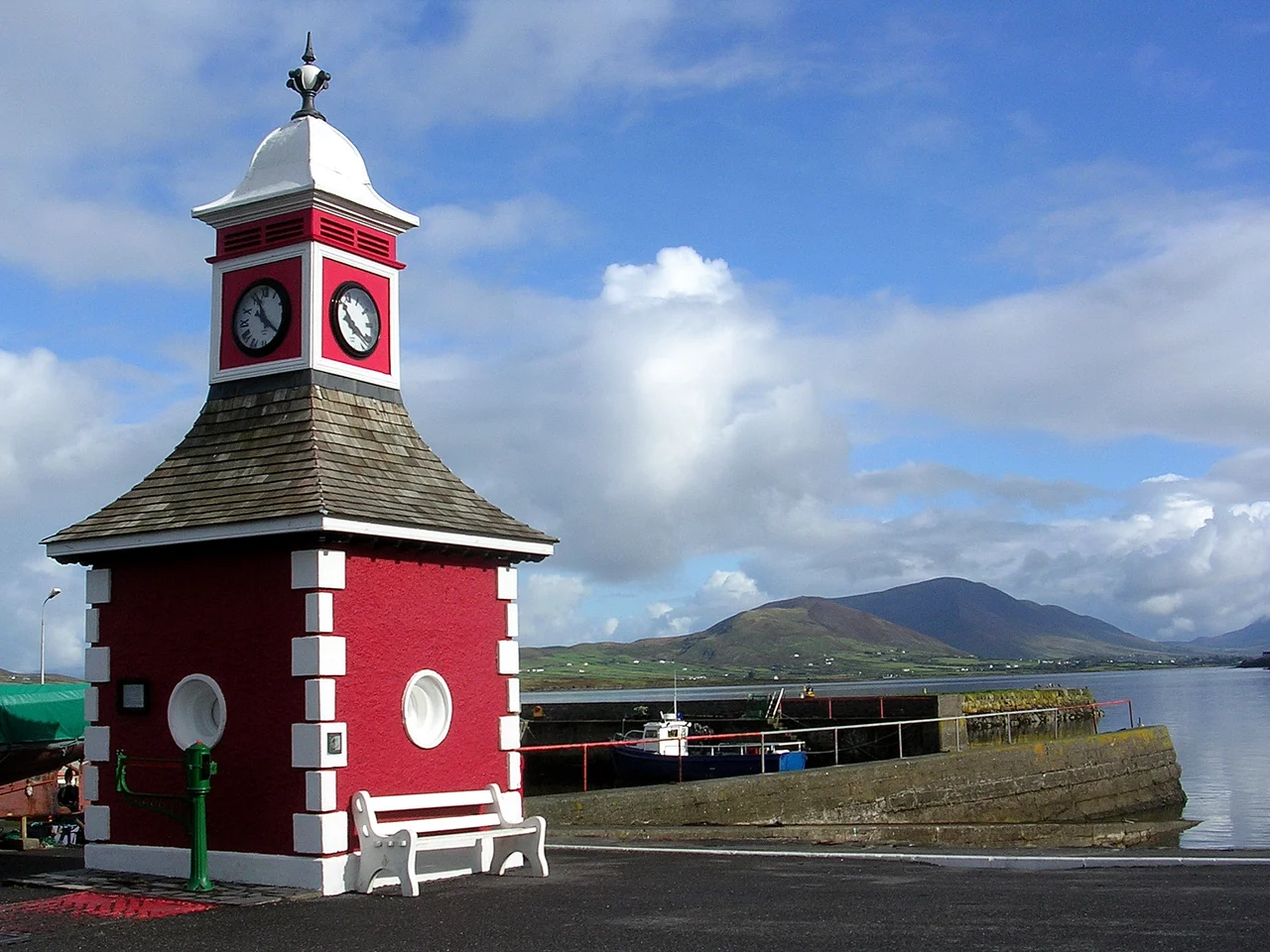 Knightstown on Valentia Island, Ireland