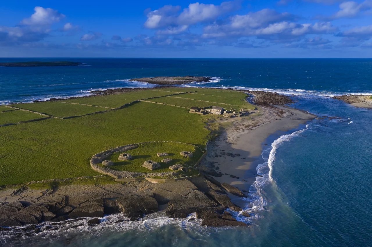 The monastic site and church of St. Seanach on Illauntannig island, view from the south