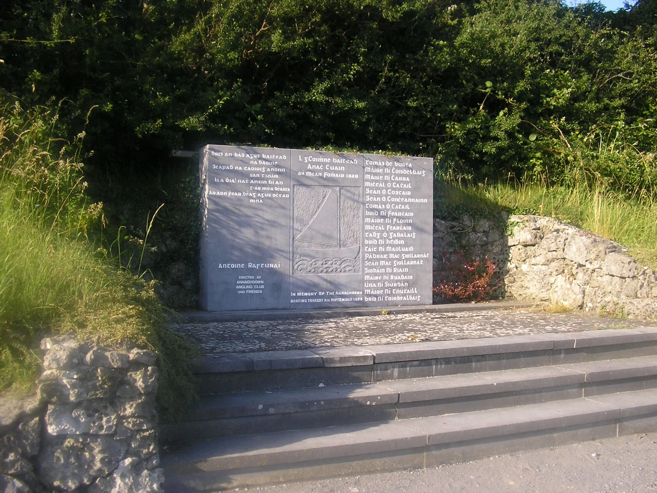 Memorial erected in rememberance of the 20 people from Annaghdown parish who drowned on 4th September 1828 at Menlo, Galway. The memorial was erected at Annaghdown Pier in 1978 by Annaghdown Angling Club and friends.