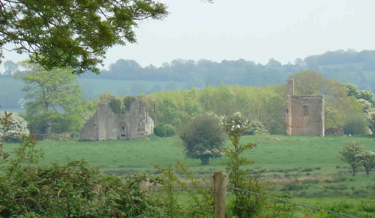 Photograph of the remains of Tristernagh Abbey, Co Westmeath, Republic of Ireland