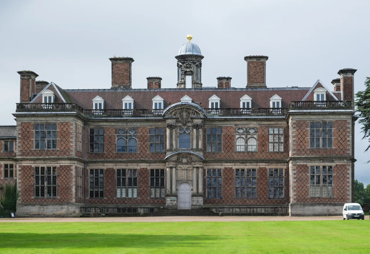 Sudbury Hall from the north-east. This 17th-century building is a listed building in England.