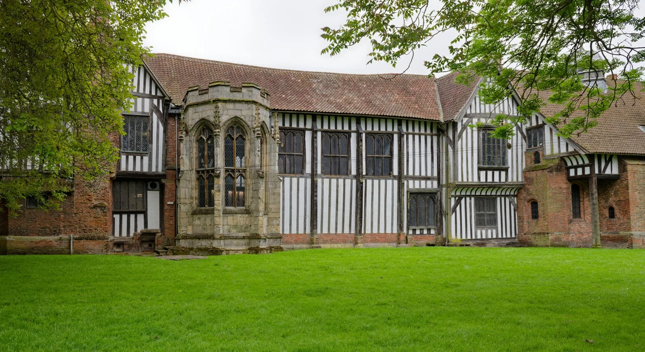 Gainsborough Hall
