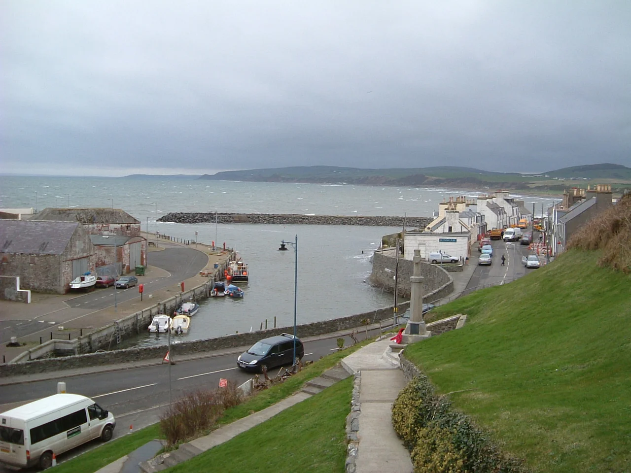 Port William Harbour. 15th November 2004
Photographer - A.M.Hurrell
Camera - Fuji FinePix F401

Modified - Trimmed, file size and definition changed using Adobe Photoshop 5.0LE