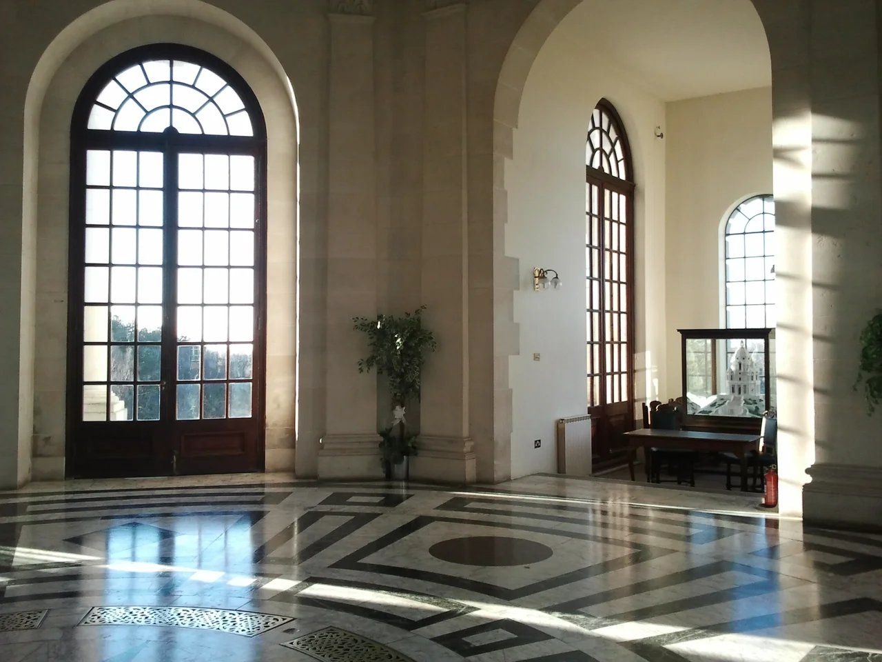 This picture shows an interior view of the Ashton Memorial.