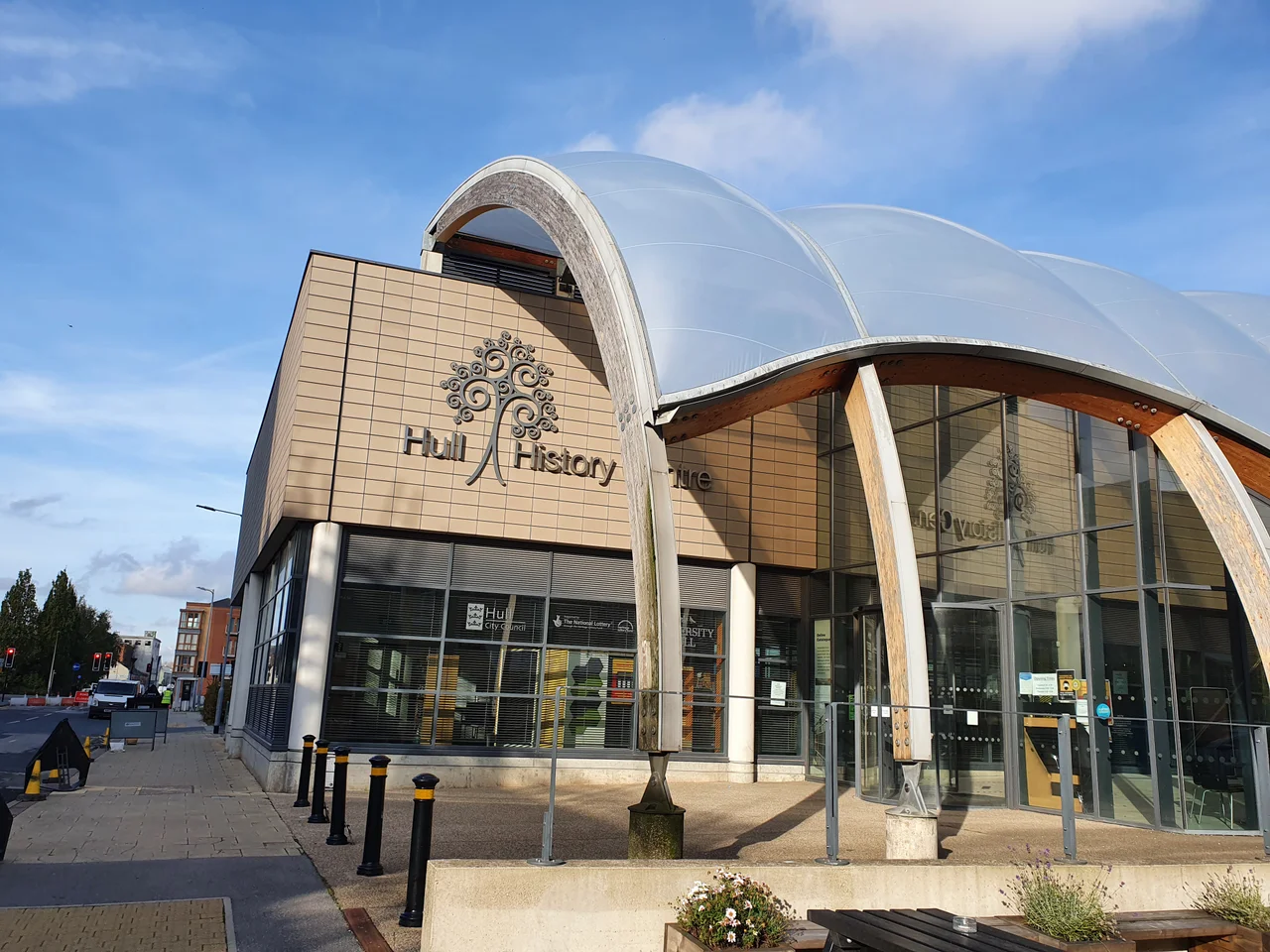 The exterior of Hull History Centre, October 2022