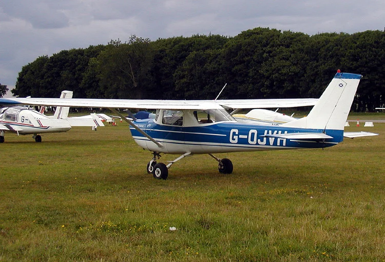 1968 Cessna F150H (G-OJVH) at Kemble Airfield, Gloucestershire, England in August 2003.
Taken by Adrian Pingstone  and released to the public domain.