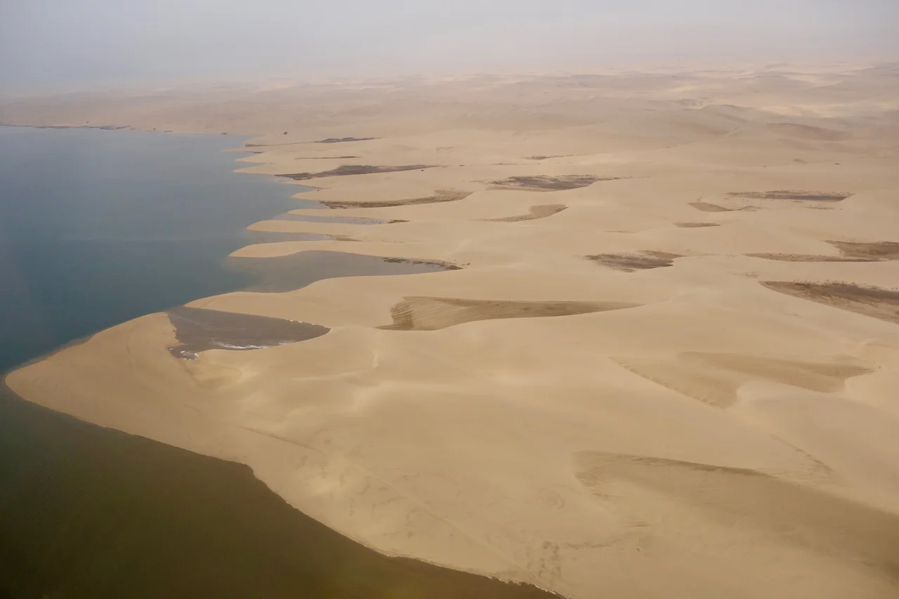 The Namib Sand-sea (NSS) lies along the arid African coast of the South Atlantic lying wholly within Namibia’s Namib-Naukluft Park and it covers an area of 3,077,700 hectares
