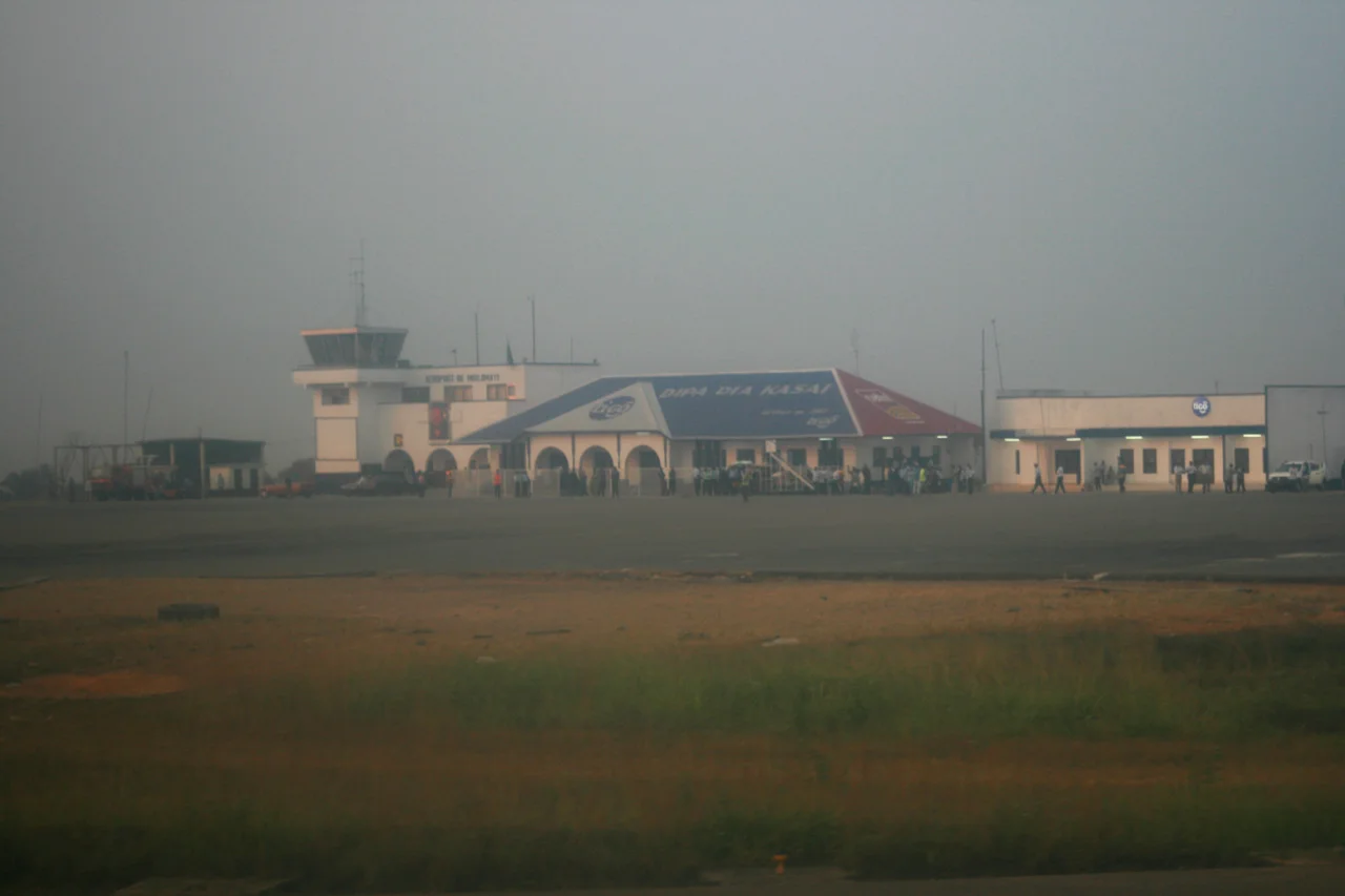 DSRSG Sarassoro’s Mission to Mbuji Mayi. Mbuji-Mayi Airport.