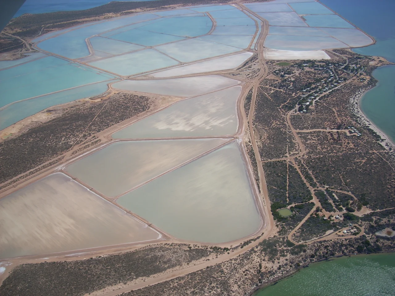 Aerial view ot the w:Useless Loop townsite and salt drying flats in w:Shark Bay, Western Australia