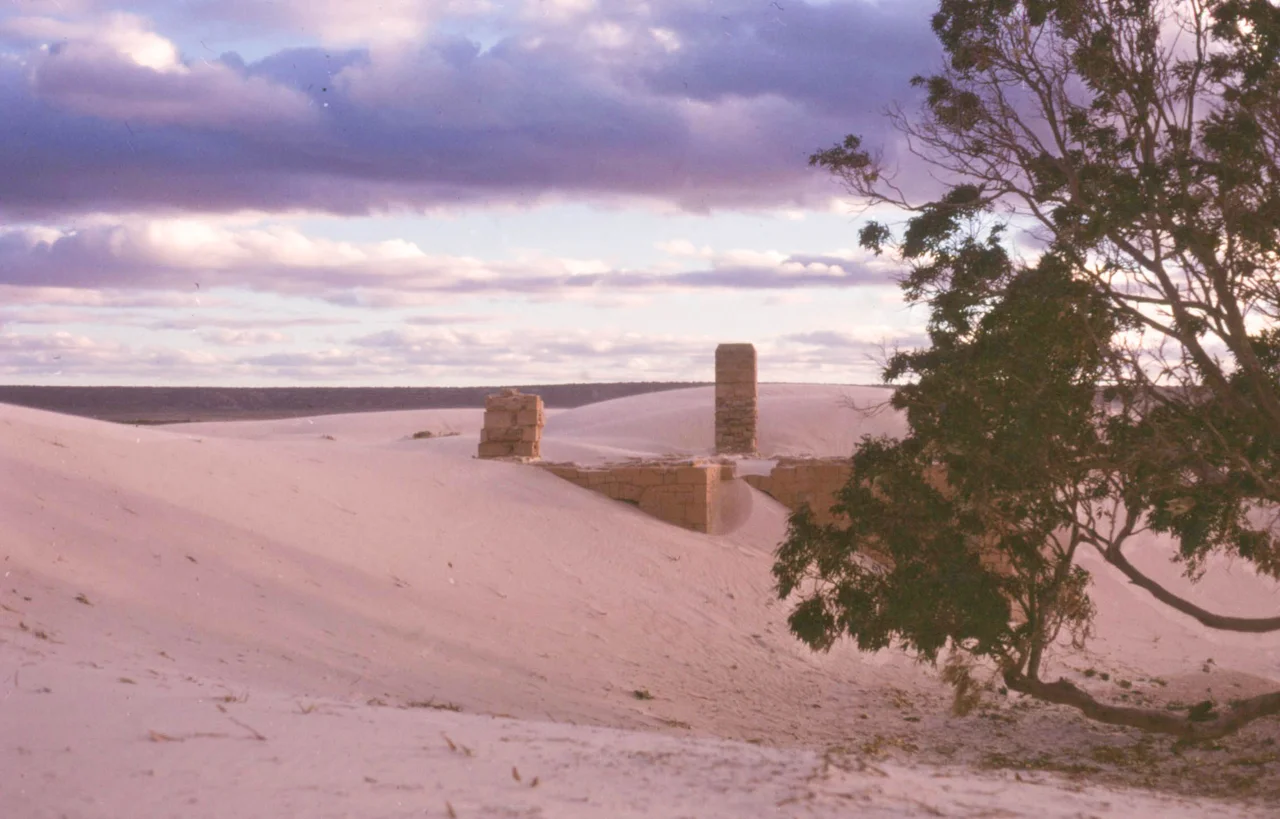 Eyre Telegraph Station - Jully 1988 - Personal Work