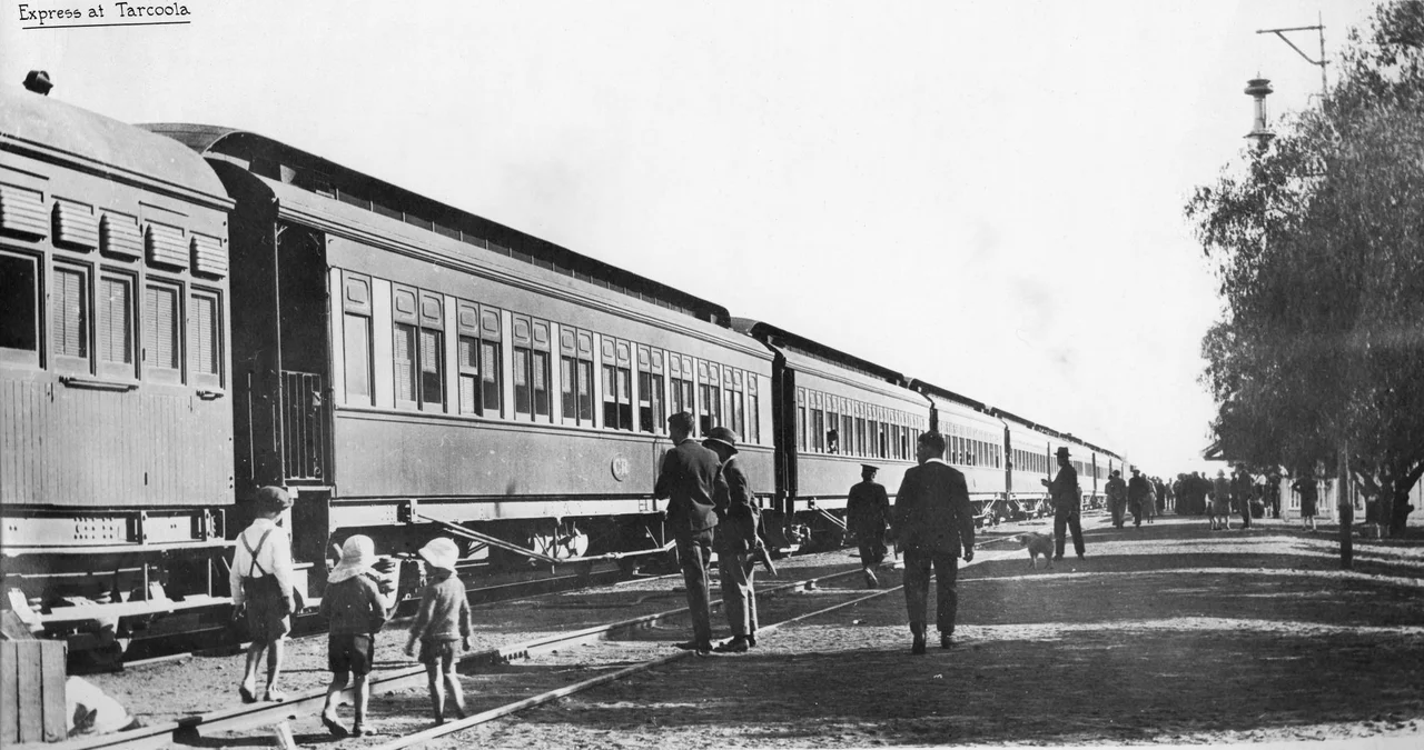 A westbound Commonwealth Railways Trans-Australian Express, at Tarcoola, South Australia, on the Trans-Australian Railway.