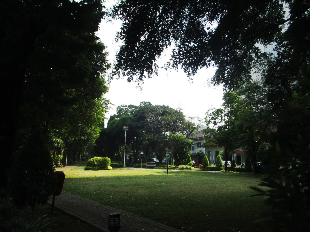 Cikini Hospital's main building, originally a residence of famous painter in Dutch Indies era, Raden Saleh.
