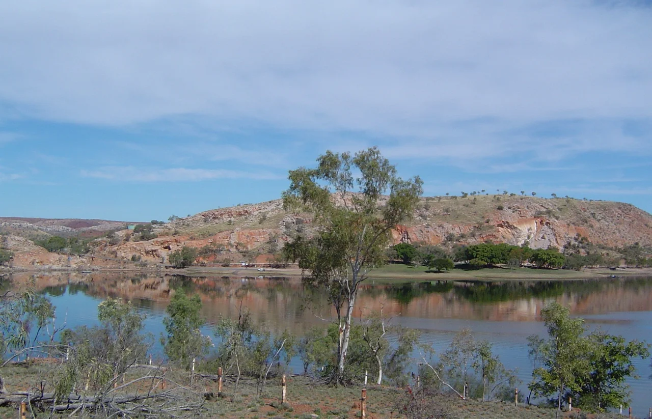 Lake Moondarra.