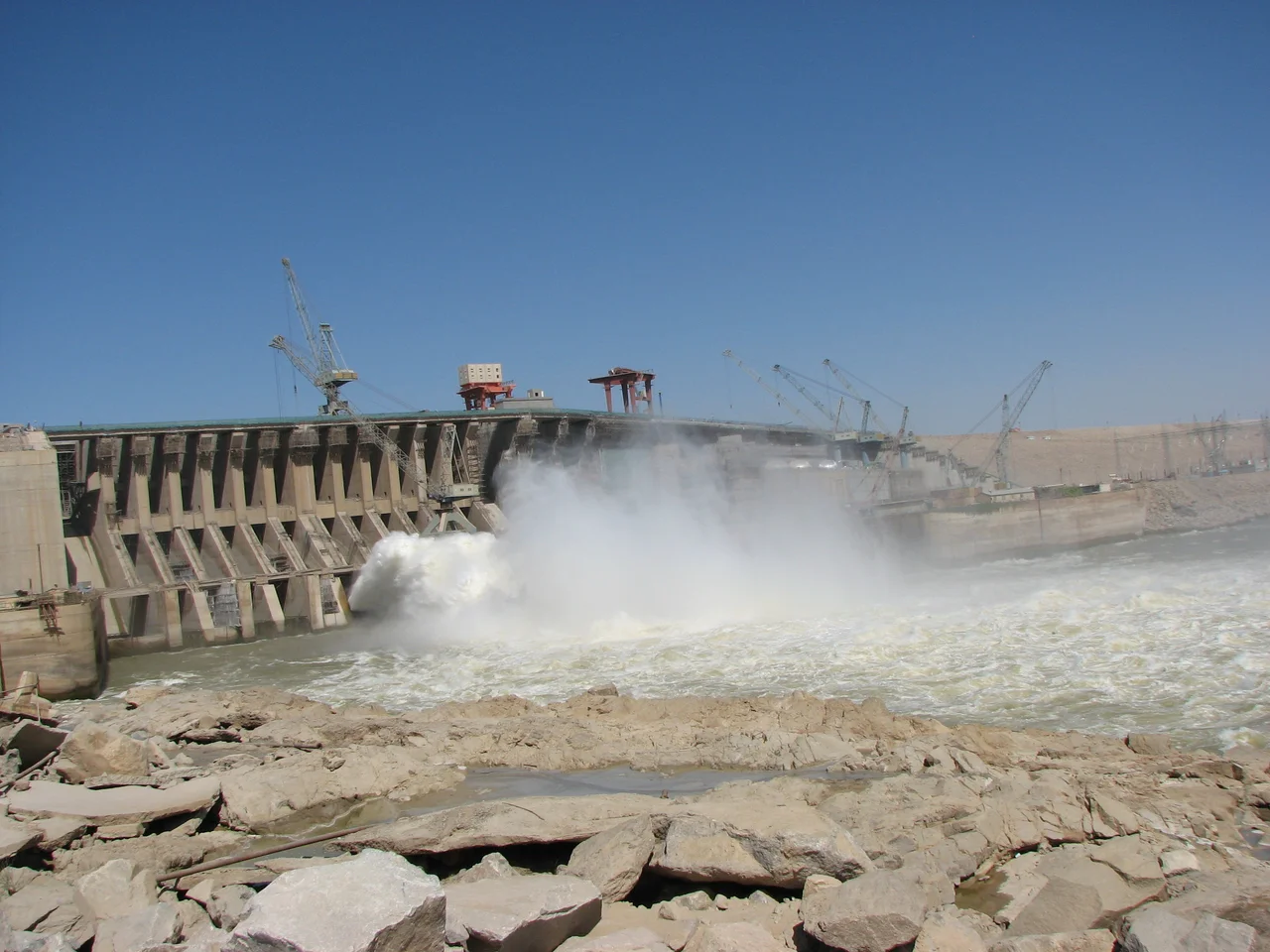 This astronaut photograph of Merowe Dam illustrates the current extent of the reservoir, which has been filling behind the dam since the final spill gate was closed in 2008.
Dar al-Manasir, Nubia - northern Sudan.
Image acquired with a Nikon D2Xs digital camera using a 50 mm lens, and is provided by the ISS Crew Earth Observations experiment and Image Science &amp; Analysis Laboratory, Johnson Space Center.