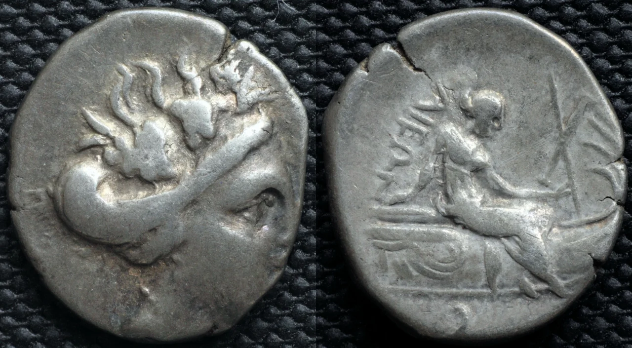struck in Histiaea before 146 BC
obverse: head of Maenad with wine-wreath
reverse: nymph Histiaia seated right on stern of galley
IΣTI / AIEΩN
reference: SNG Cop. 517,2
weight: 1,74g

diameter: 13mm