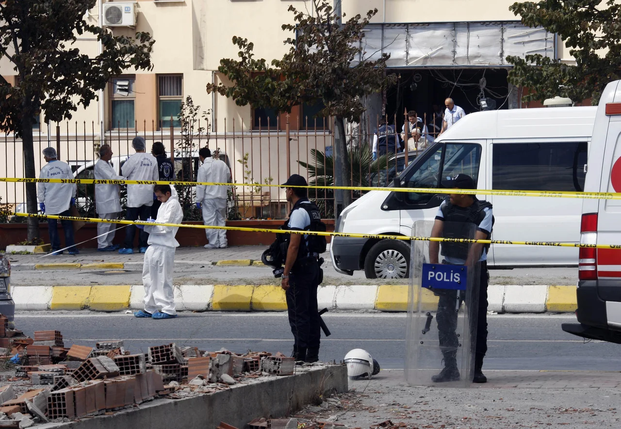 2012 Sultangazi saldırısı sonrasında, saldırının hedefi olan karakolun önünden bir görünüm