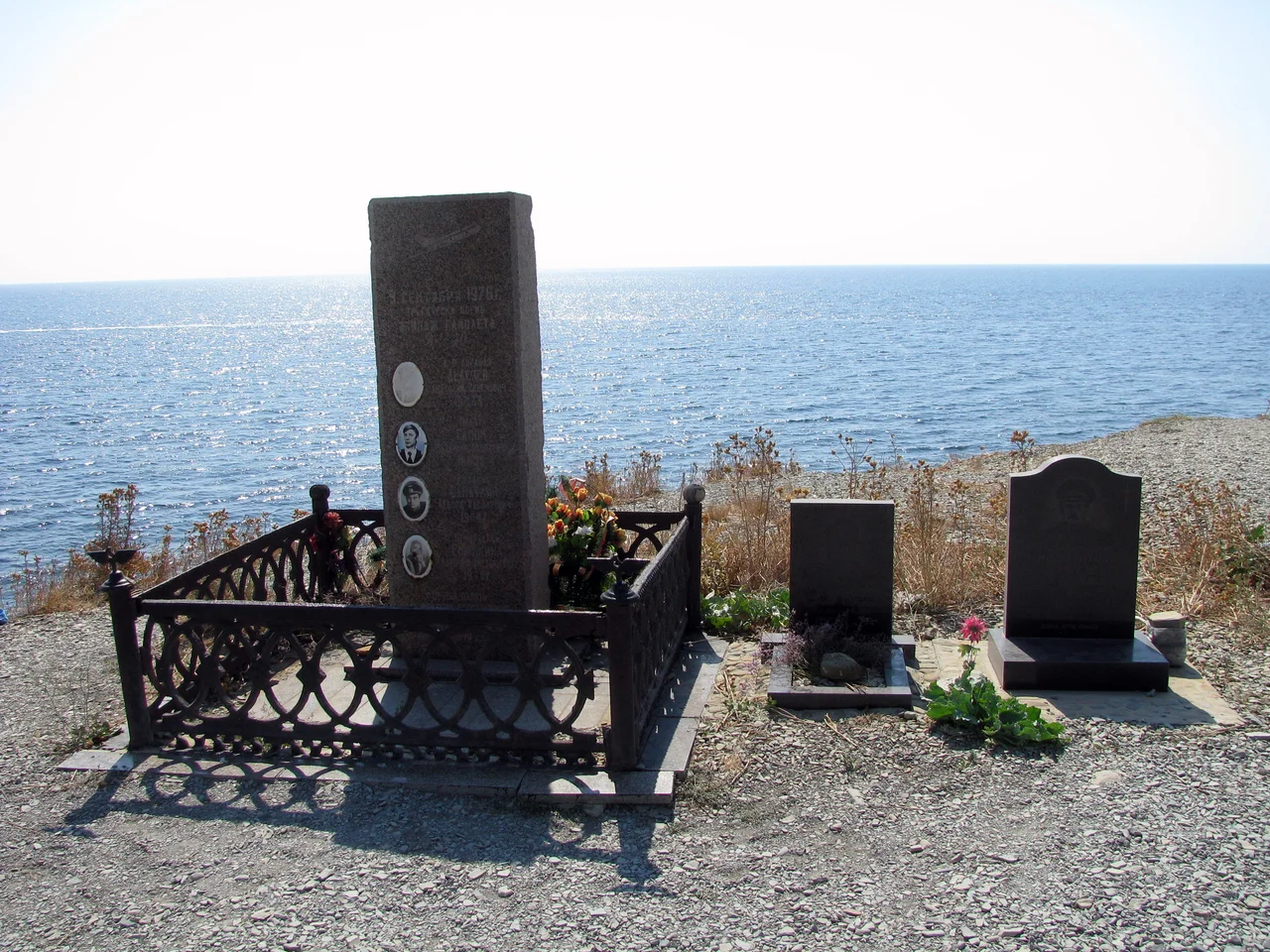 Yak-40 crew memorial, Ostrov Utrish near Bolshoy Utrish village