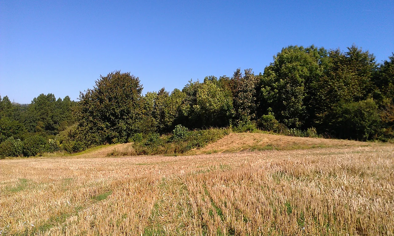 Julliberrie's Grave, an Early Neolithic long barrow in Kent, south-east England.