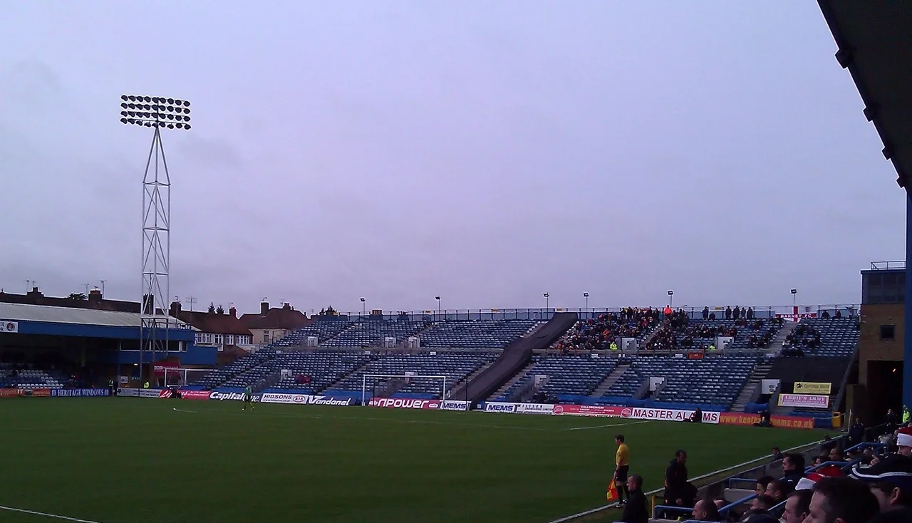 The Brian Moore Stand at Priestfield Stadium. I took this picture myself at the game between Gillingham F.C. and Barnet F.C. on 26 December 2012.
Summary
The Brian Moore Stand at Priestfield Stadium. I took this picture myself at the game between Gillingham F.C. and Barnet F.C. on 26 December 2012.