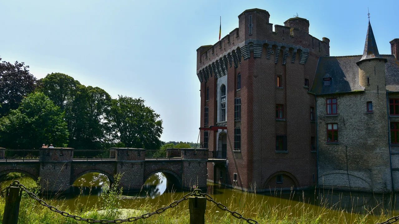 Hastière (province of Namur, Belgium): castle of Freÿr
