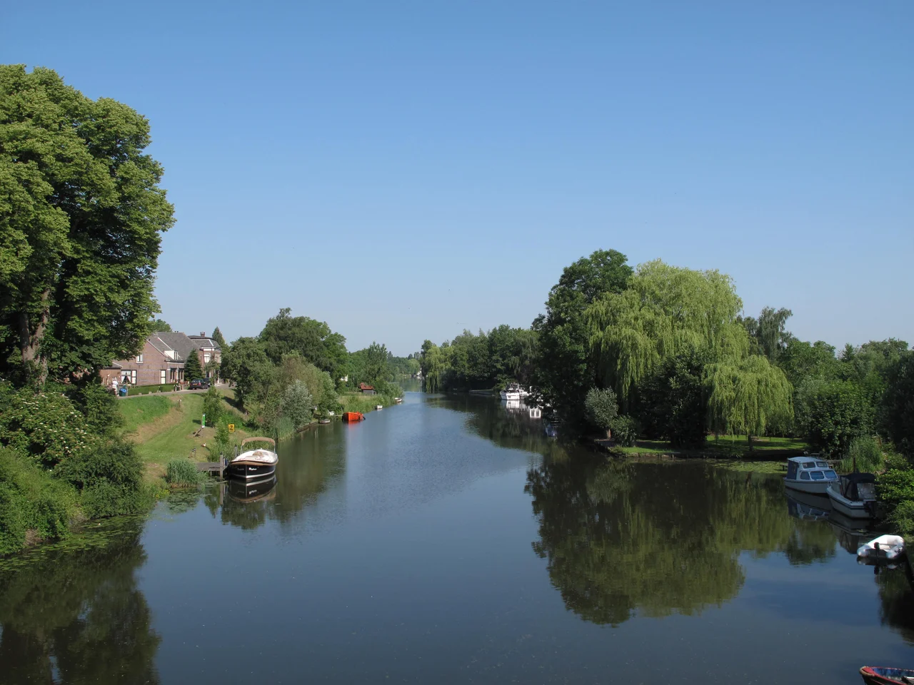 between Rumpt and Beesd, river: de Linge