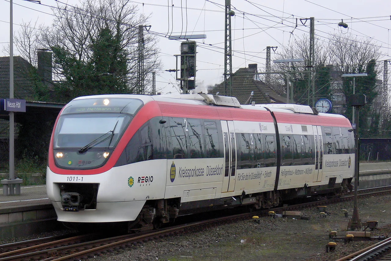 Bombardier Talent der Regiobahn GmbH in Neuss Hauptbahnhof