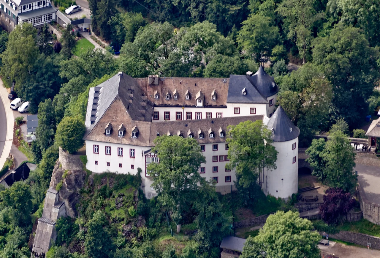 Burg Bilstein (Lennestadt-Bilstein)






The production, editing or release of this file was supported by the Community-Budget of Wikimedia Deutschland.
To see other files made with the support of Wikimedia Deutschland, please see the category Supported by Wikimedia Deutschland.العربية ∙ বাংলা ∙ Deutsch ∙ English ∙ Esperanto ∙ français ∙ हिन्दी ∙ magyar ∙ Bahasa Indonesia ∙ italiano ∙ 日本語 ∙ македонски ∙ മലയാളം ∙ Bahasa Melayu ∙ Nederlands ∙ português ∙ română ∙ русский ∙ slovenščina ∙ svenska ∙ தமிழ் ∙ українська ∙ 中文 ∙ +/−