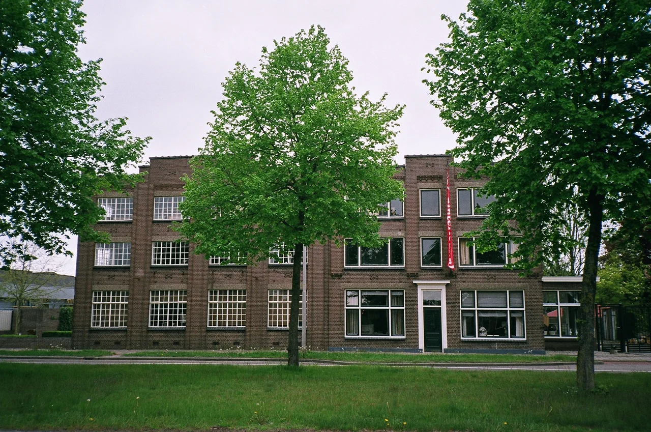 Former Union factory building, Den Hulst, Overijssel, May 2010. Photo: Ni'jluuseger