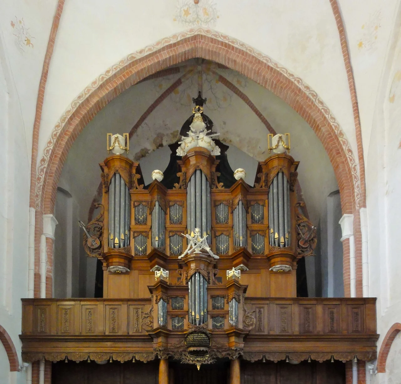 Kerk van Noordbroek met het Arp Schnitgerorgel