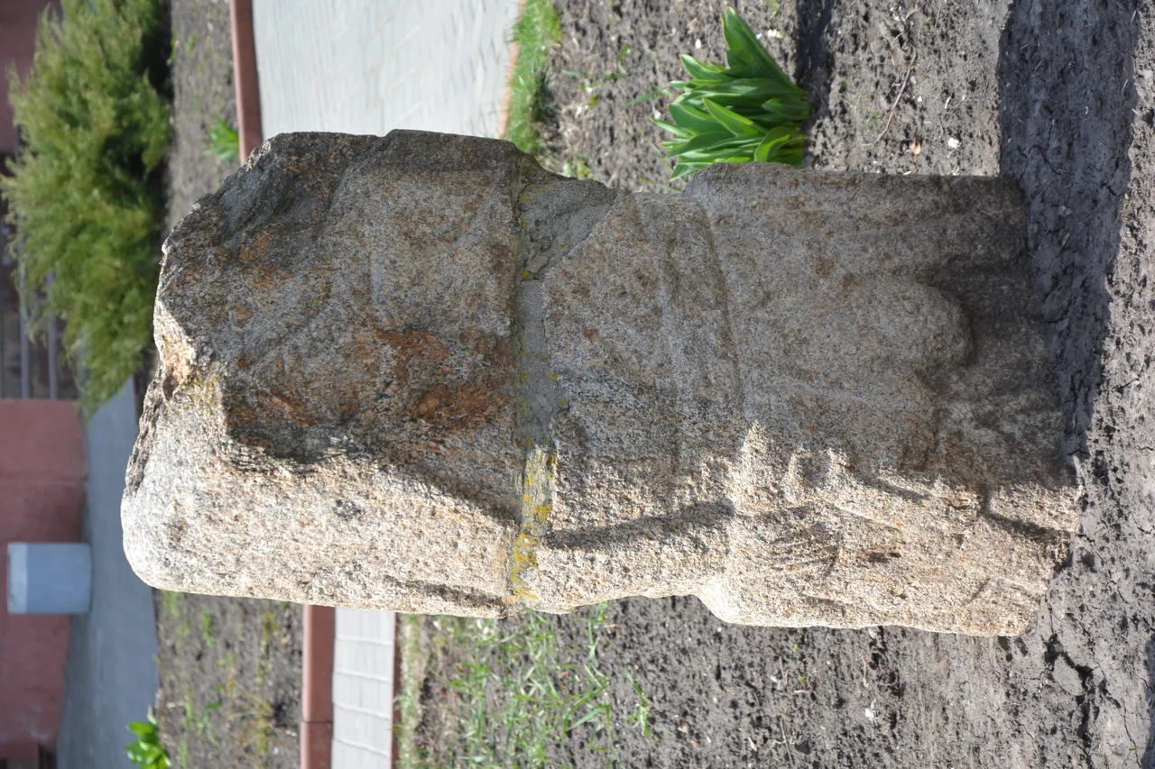 Scythian stone sculpture VI- VII century B.C. made from pink granite, revealed either near Lyta Mohyla kurgan or near Mel’gunov kurgan (now- Kucherivka village  in Kirovograd region in Ukraine) in year of 1763 by Oleksiy Petrovich Mel’gunov (1722-1788), the governor-general of Novorossiya province of Russian empire in that time. O.P.Mel’gunov was the first who started archeological excavations near Dnieper so all the golden and silver treasures found by him during the years of these archeological studies at current Ukrainian territory are stored now in the Hermitage Museum in Russia. The statue belongs to unique collection of Scythian stone sculpture of Kirovograd regional museum of local history; the collection includes 6 statues of  VI – IV century B.C. that characterizes it as the one of the largest in Ukraine considering the age of sculptures
