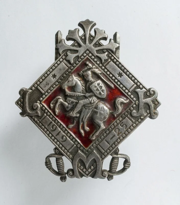 Graduation insignia of the War School of Lithuania with Vytis (Waykimas), made in 1919.