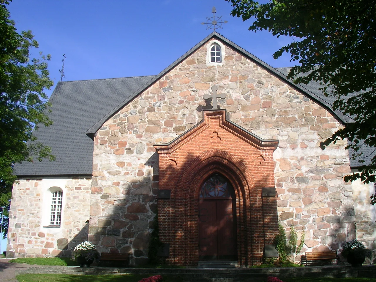 The (lutheran) church in Halikko, Finland.